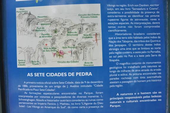 Placa informativa, no Parque Nacional de Sete Cidades - PI